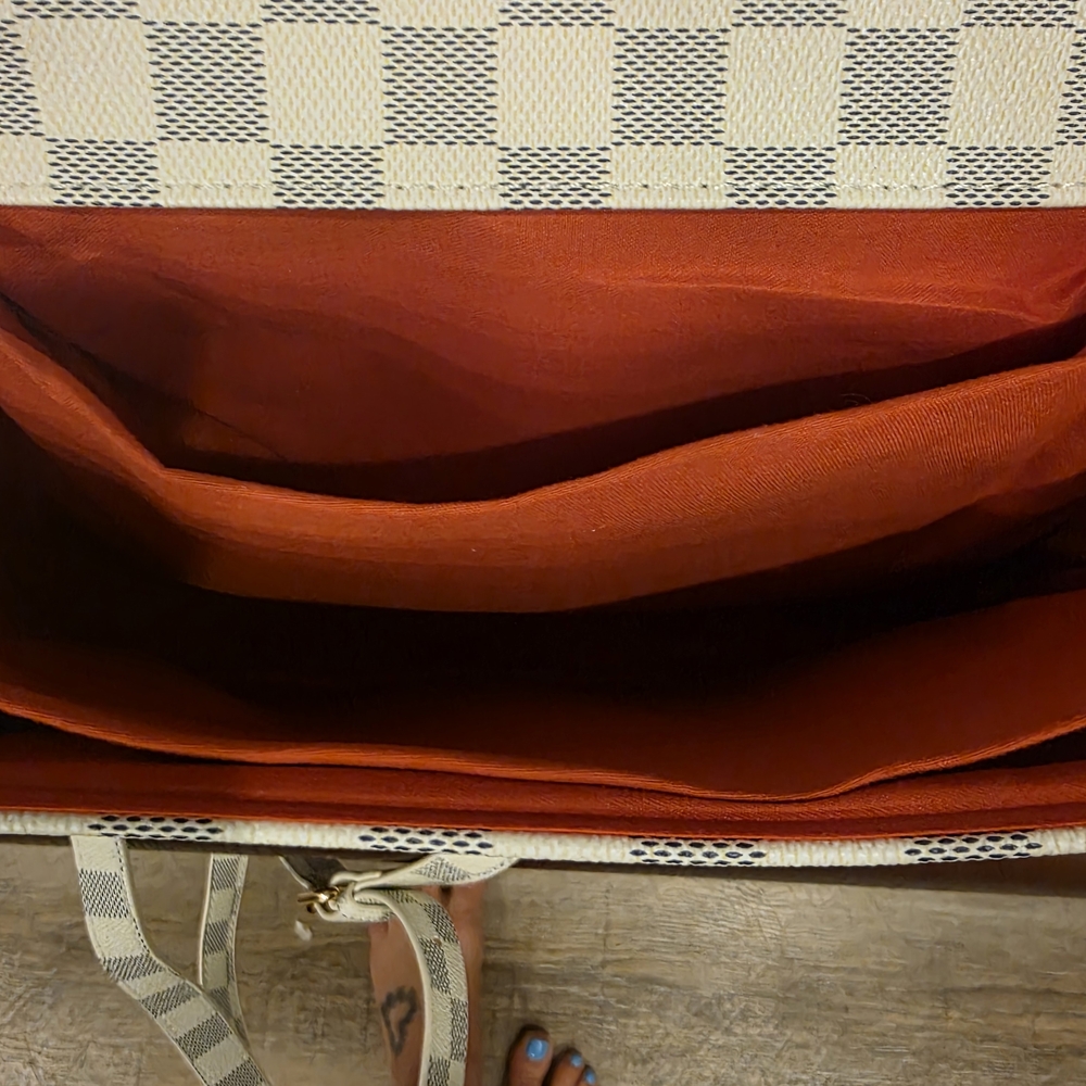 Cream and Gray Checkered Crossbody Bag - Picture 4 of 6